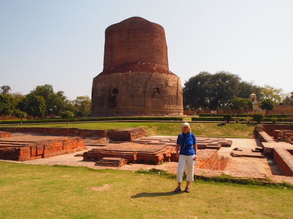 the ruins and the stupa at Sarnath